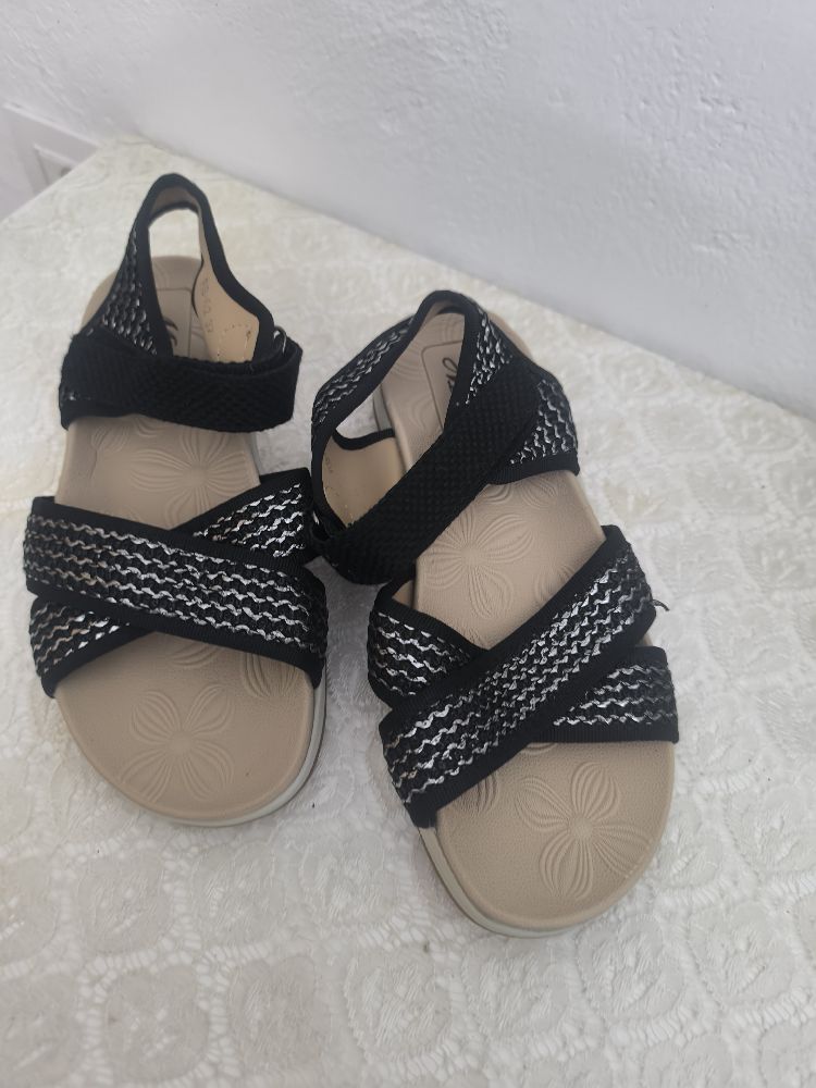 Sandales orthopédiques 