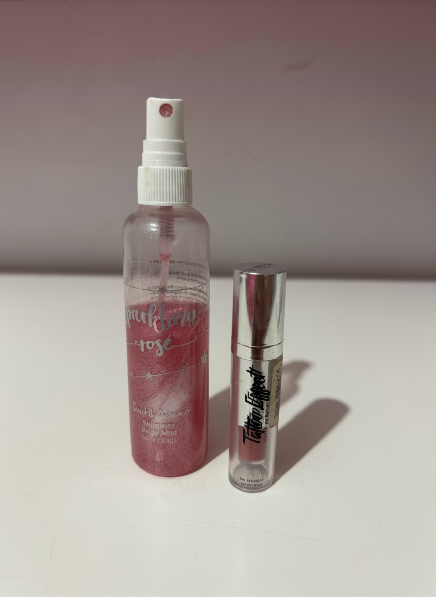 Brume pailletée avec rouge elegant