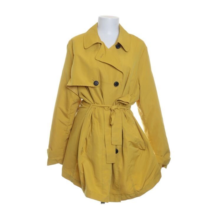 Short tranche coat