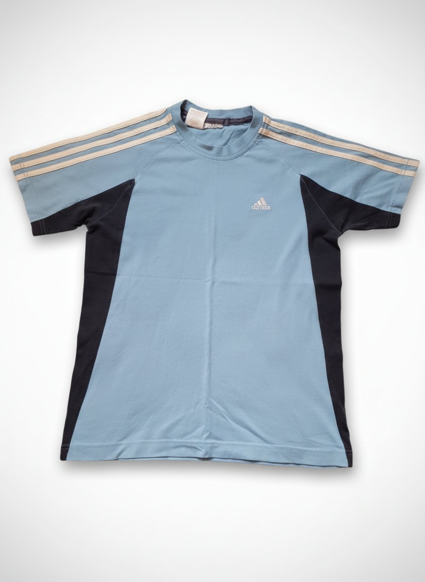 Pull avec 5 articles cadeaux 