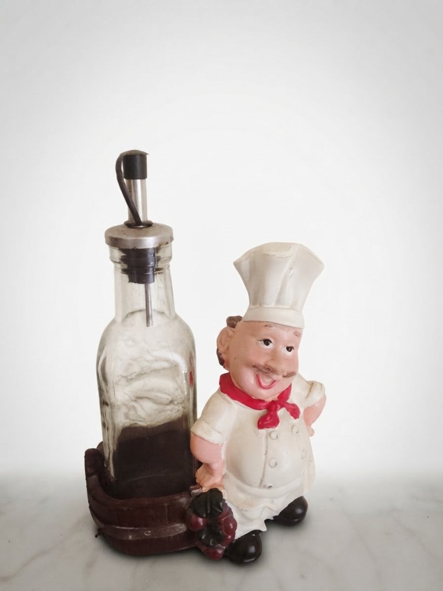 Deux status decoratifs cuisine 