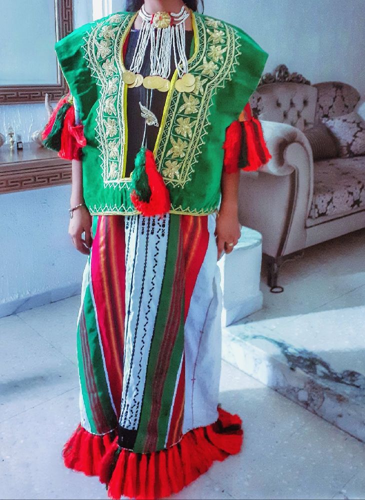 فرملة مهدوية مطروزة ملبوسة مرتين