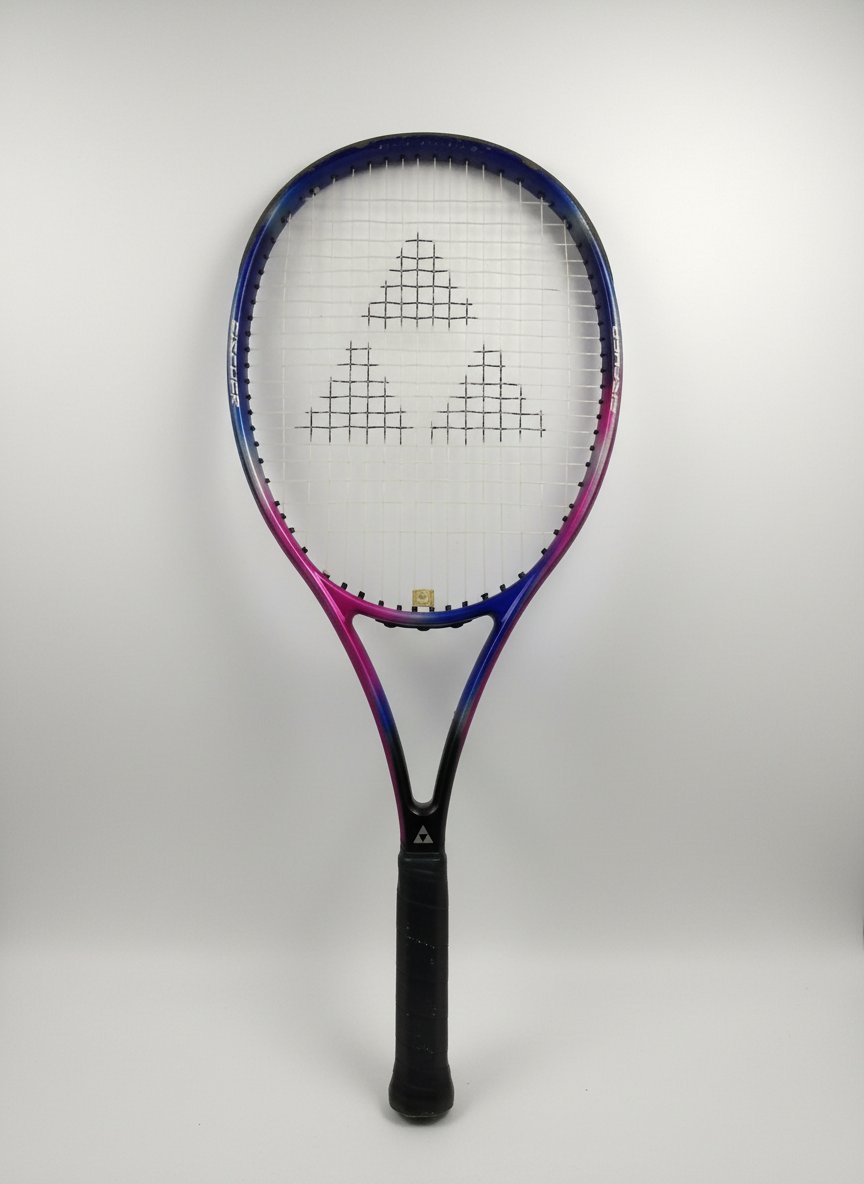 Raquette de tennis en bonne état