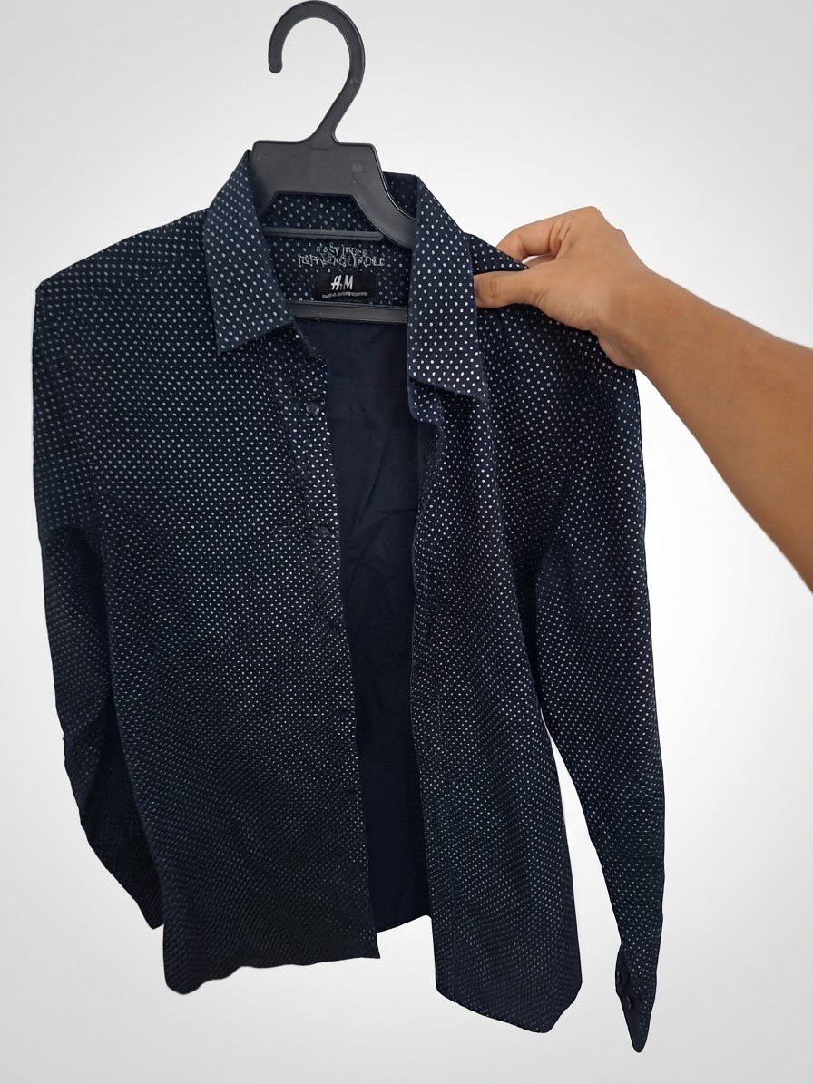 Chemise noire pointillé 