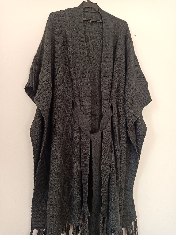 Poncho long gris foncé en laine neuf🔥🩶