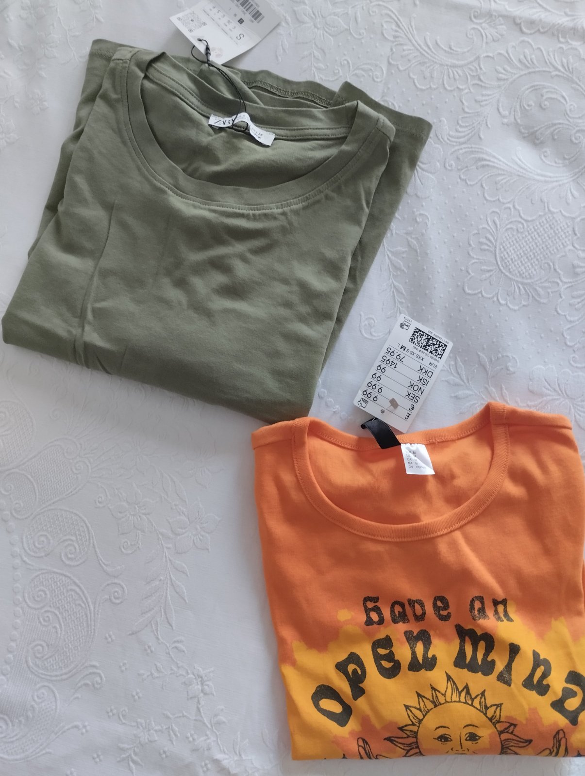 Deux crop tops🎁