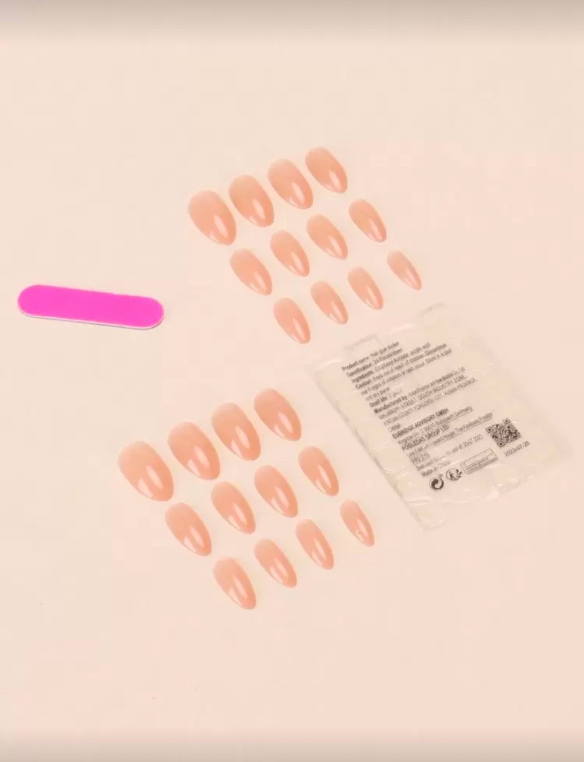 Faux ongles