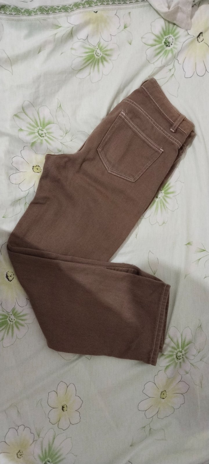 Un pantalon de marque shein 