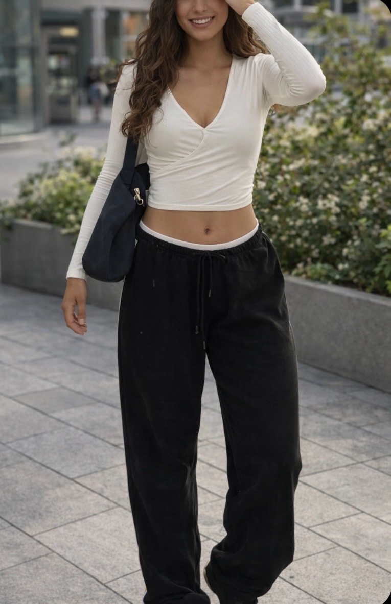 Pantalon noir avec bandes blanches – style sport/chic