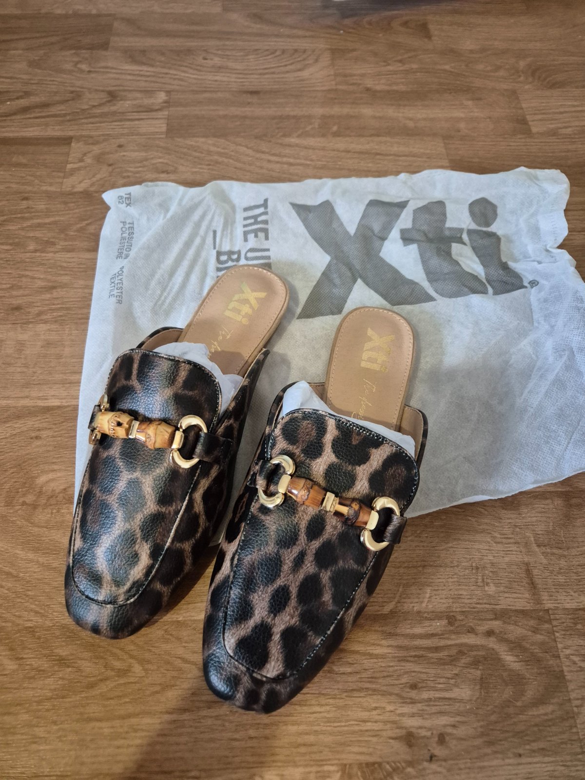 Mules XTI neuf pointure 38