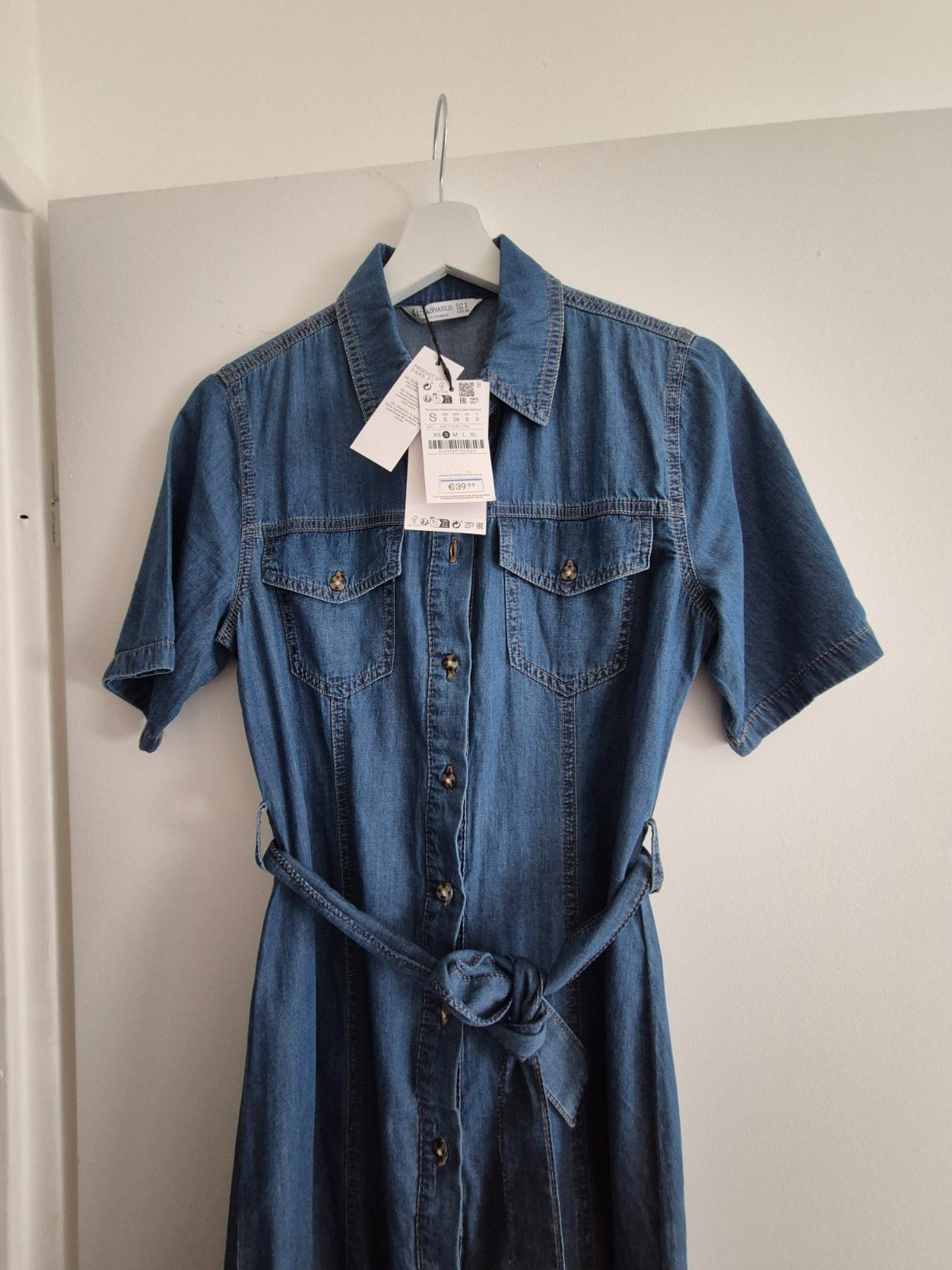 Robe stradivarius neuve 