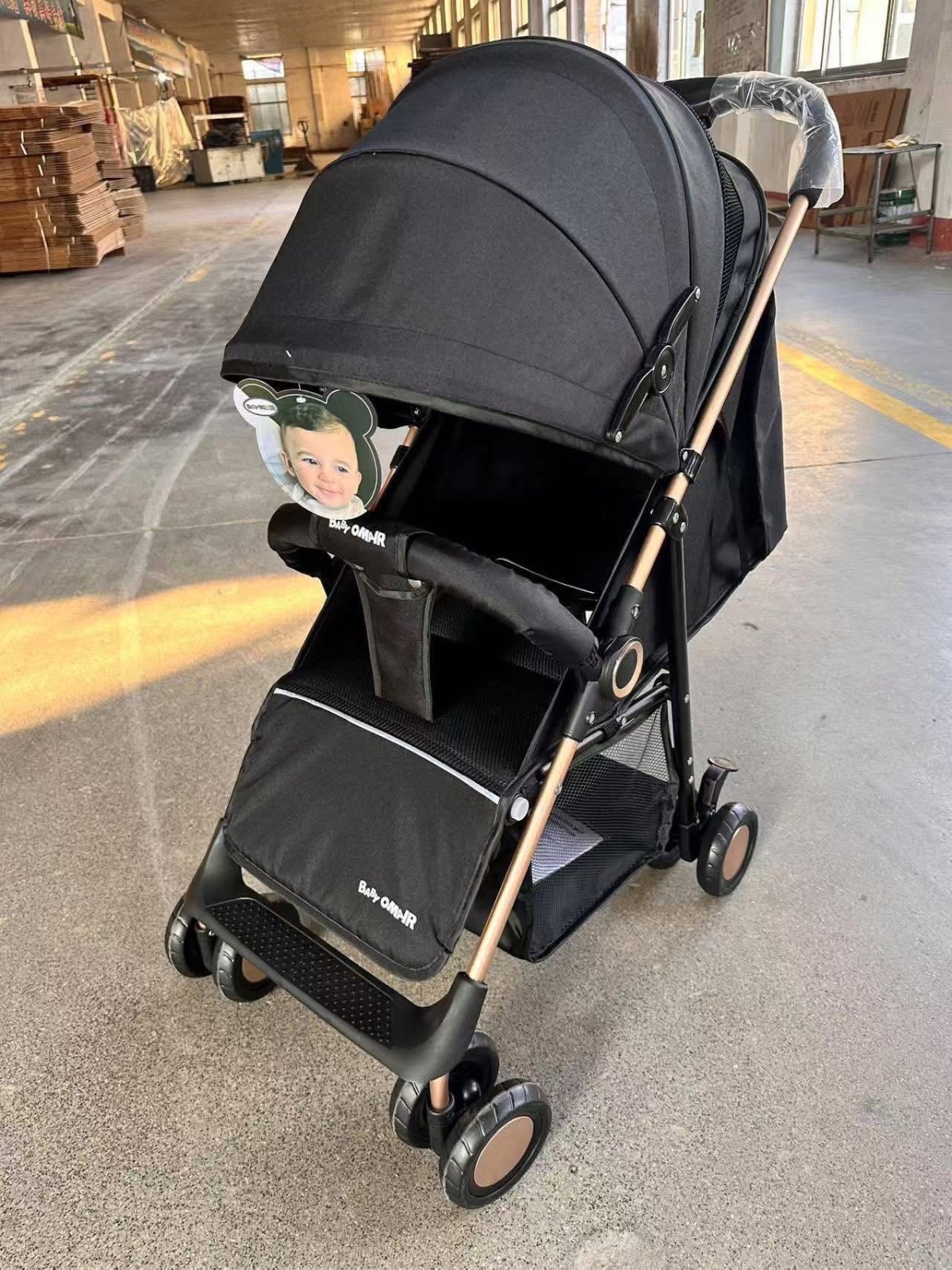 Poussette neuf 