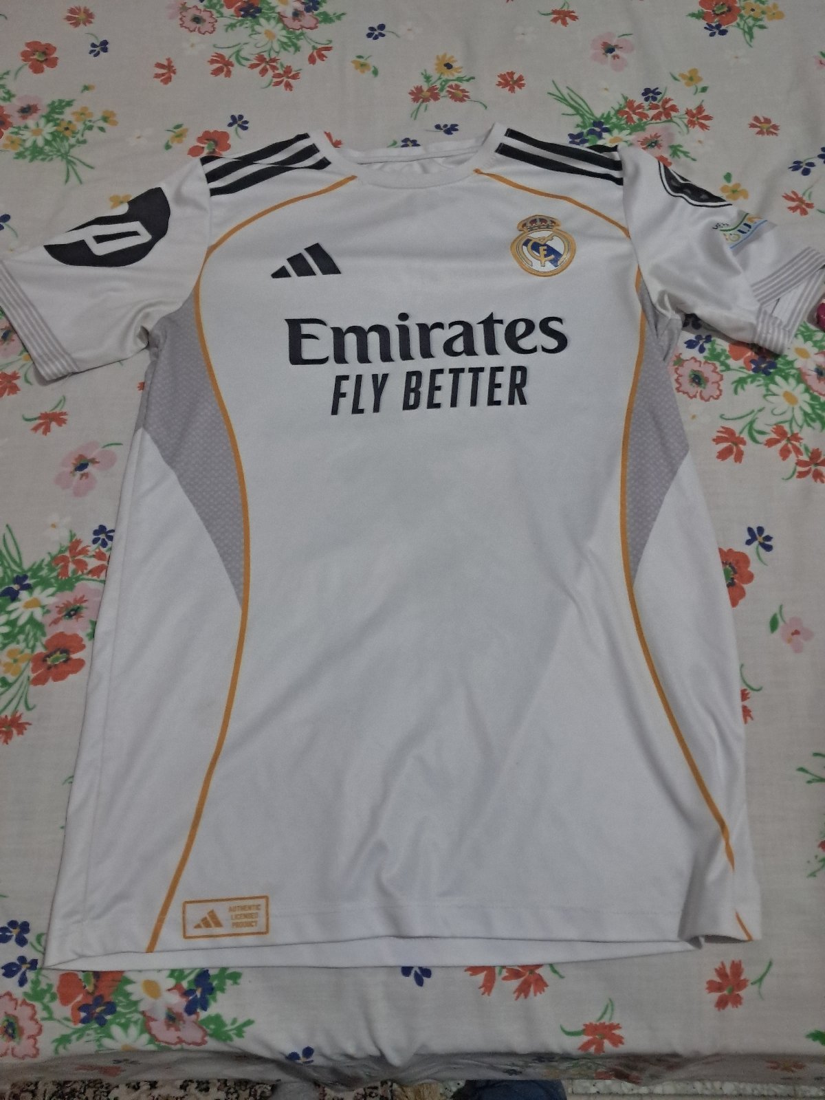 T_shirt