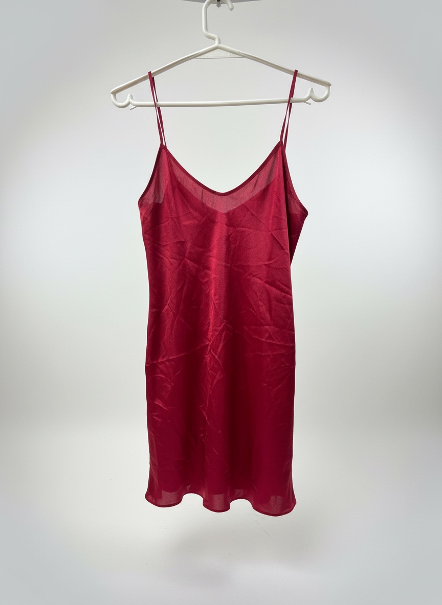 Nuisette en Satin Rouge Bordeaux
