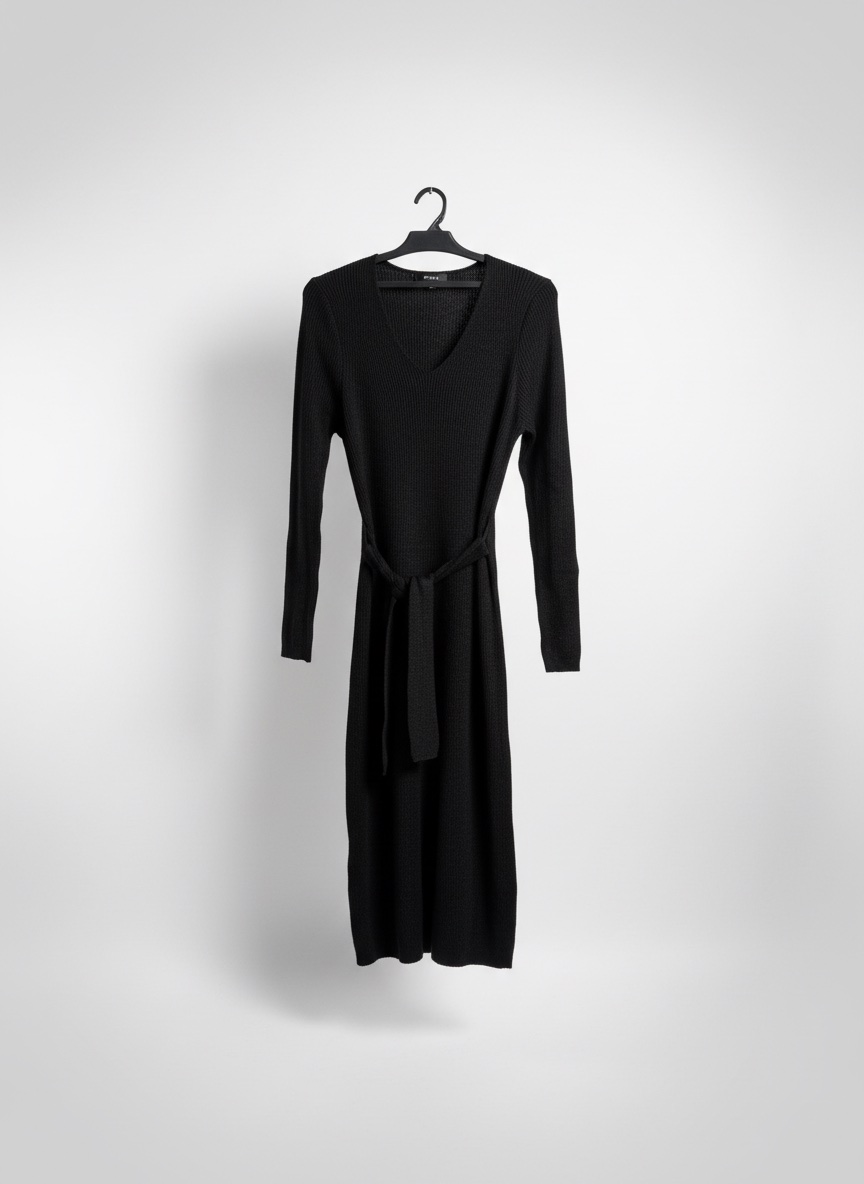✨ Robe en maille noire ESMARA avec ceinture (Taille L / XL)