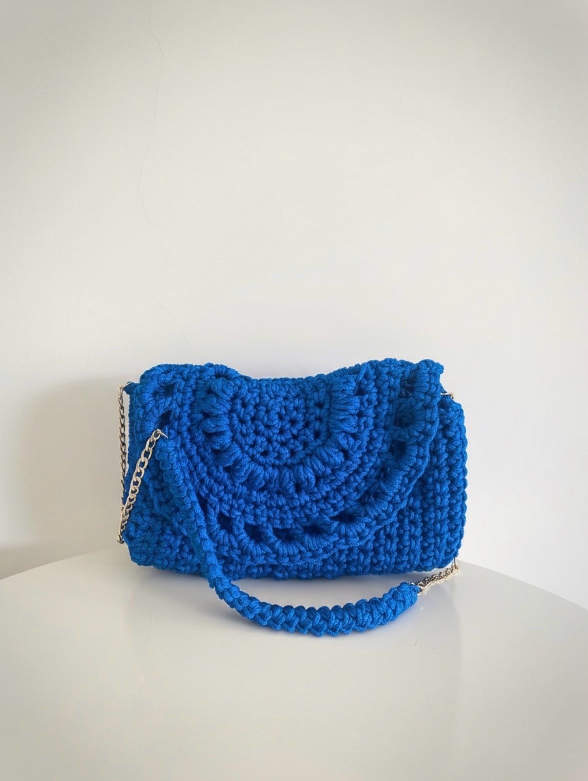 Sac a bandouliere bleu en crochet handmade