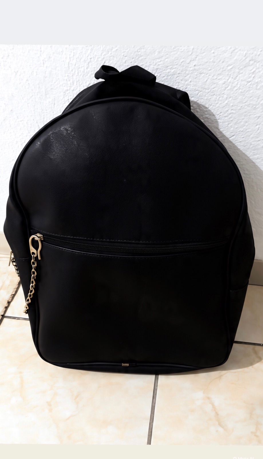 Sac neuf w kbir yhez kol chay