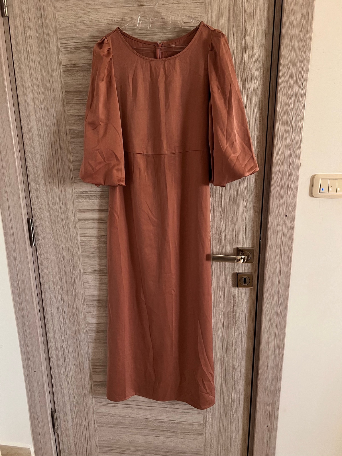 Robe satinée