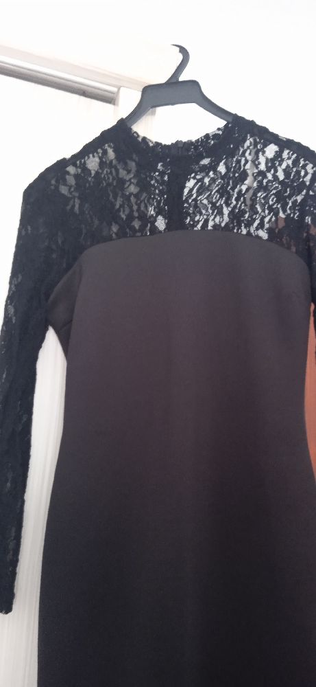 Robe noir simple