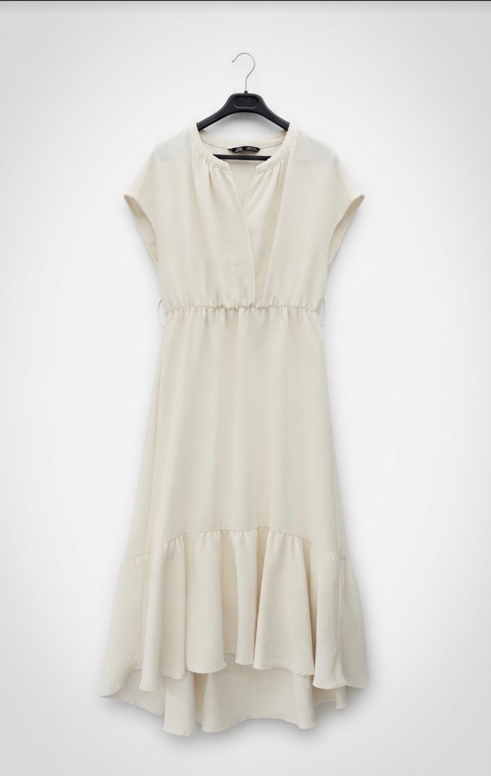 Robe midi écru / blanc cassé Zara avec volants