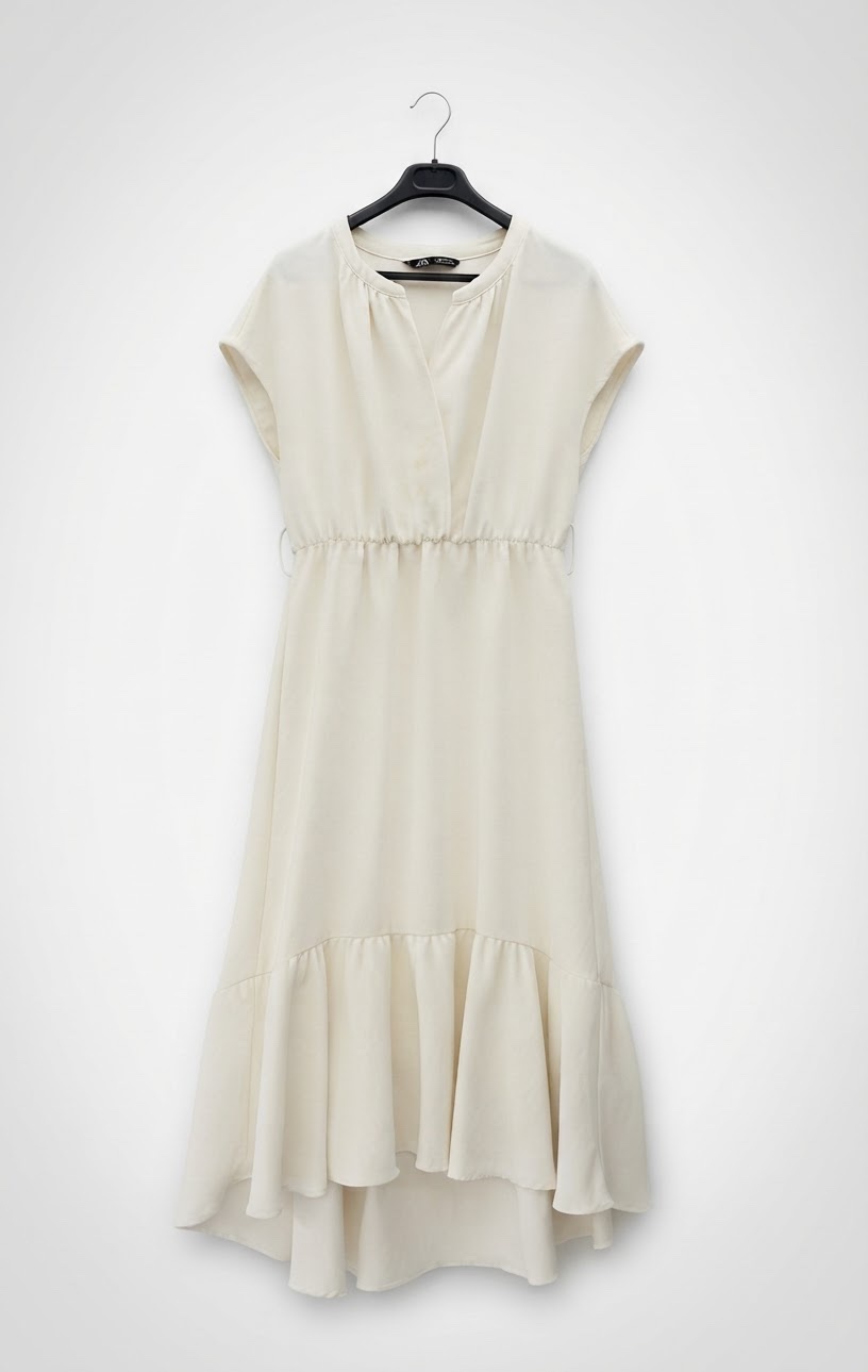 Robe mi-longue fluide blanche Zara