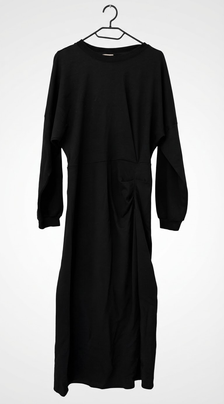 Robe longue noire fluide à manches longues