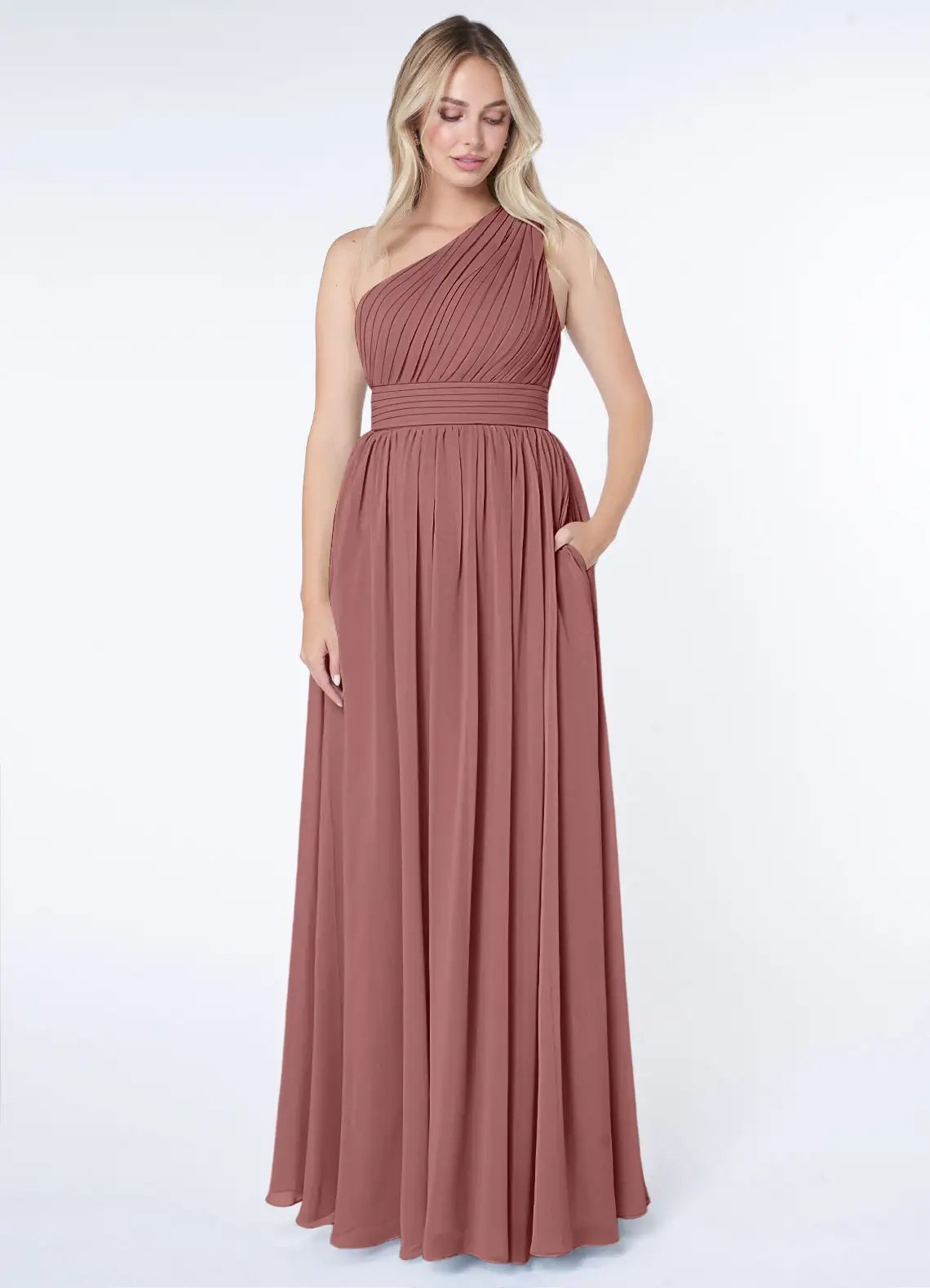 Je mets en vente cette fascinante 👗  importé de la France 