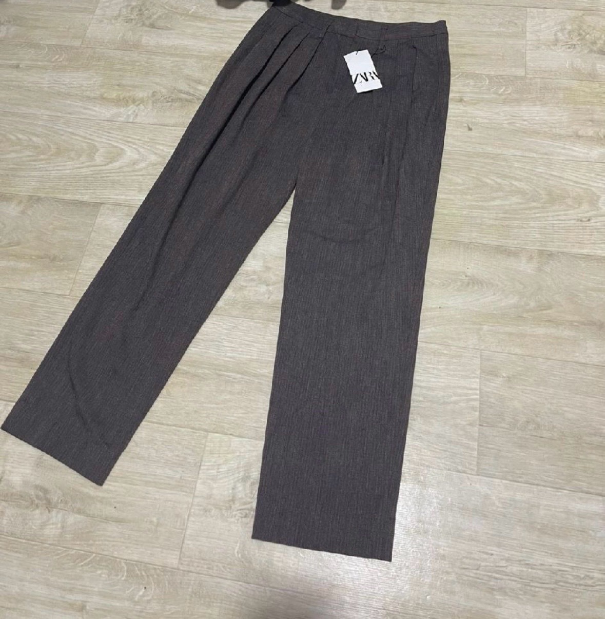 Pantalon droit a pinces