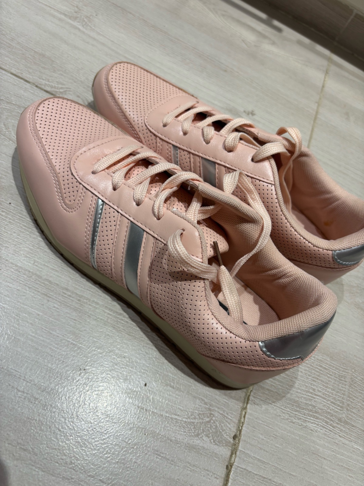 Baskets roses style casual 