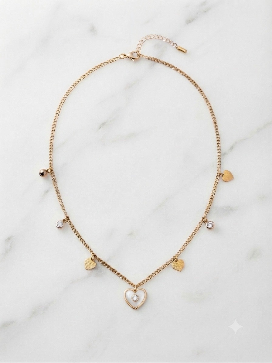 Collier fin avec pendentif en forme de cœur 🤍