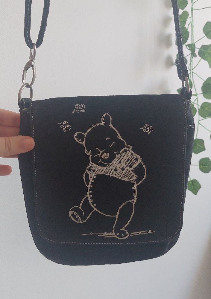 Mini sac motif Winnie l'ourson de la marque Disney