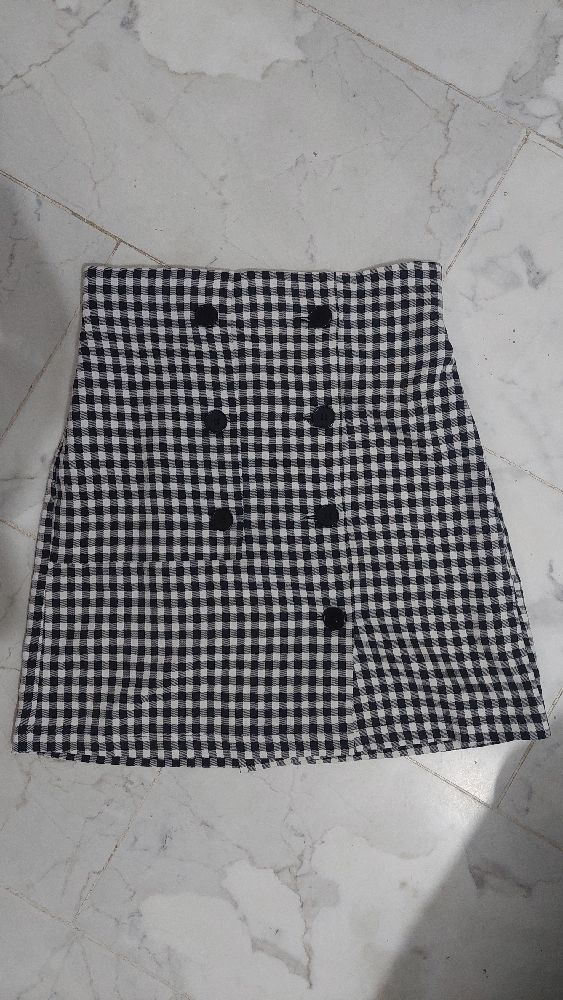 Jupe courte noir et blanc 