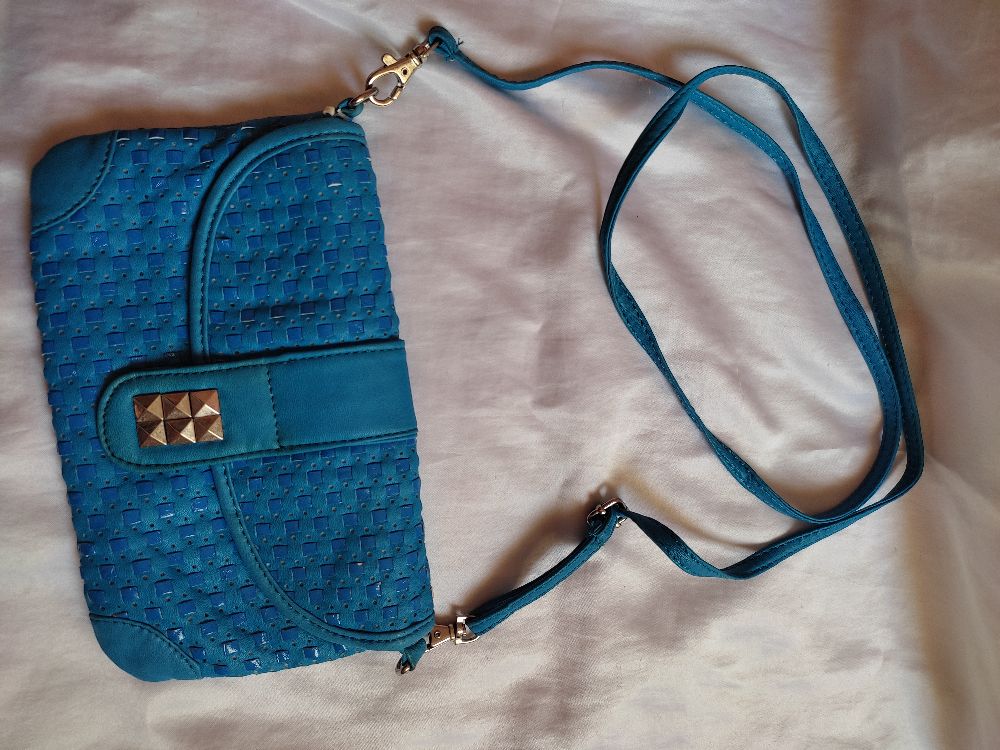 Mini sac a bandoulière en bleue 💙💙