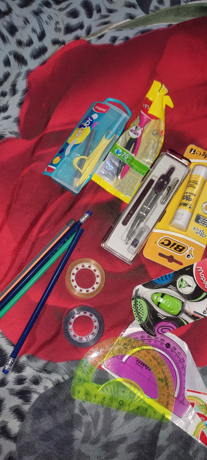 Fournitures scolaires 