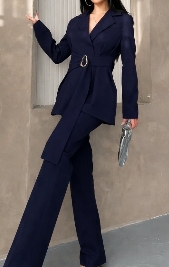Tailleur chic bleu foncé