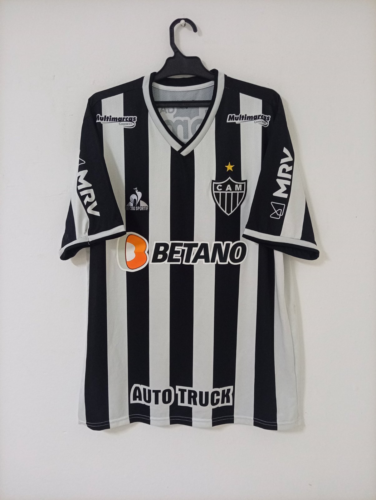 Football shirt 