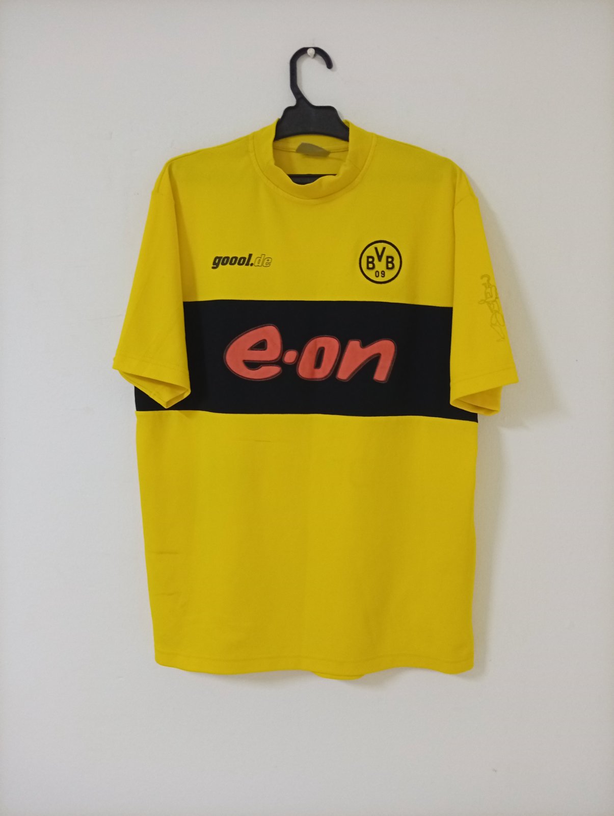 Football shirt 
