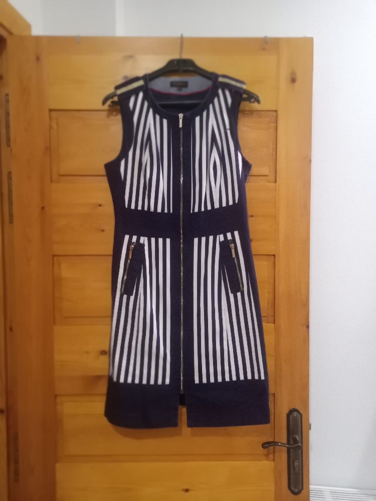 Robe sans manche adolfo dominguez