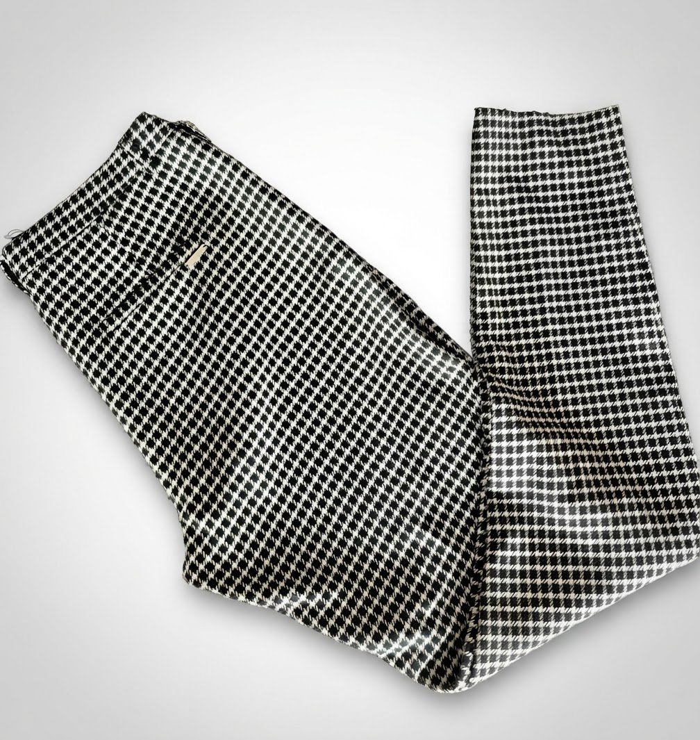 Pantalon slim à motif pied-de-poule noir et blanc de la marque Orsay taille M