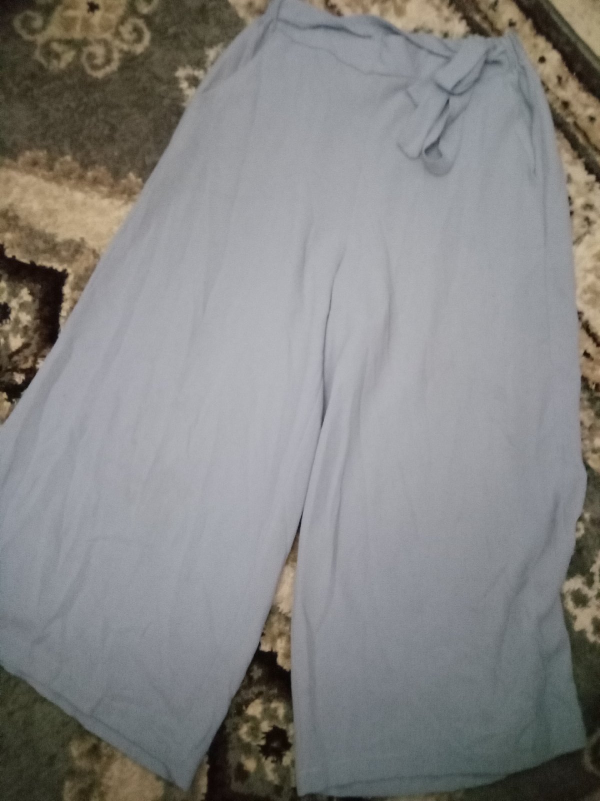 Deux Pantalons,  chemise 