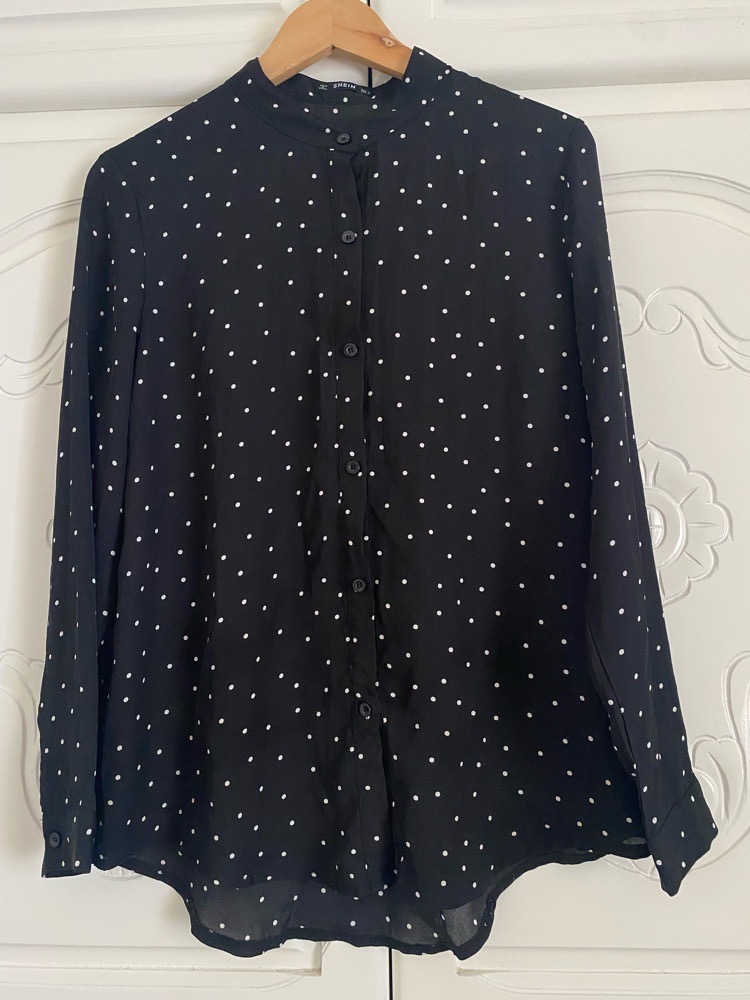 chemise noire pointillé "Shein"