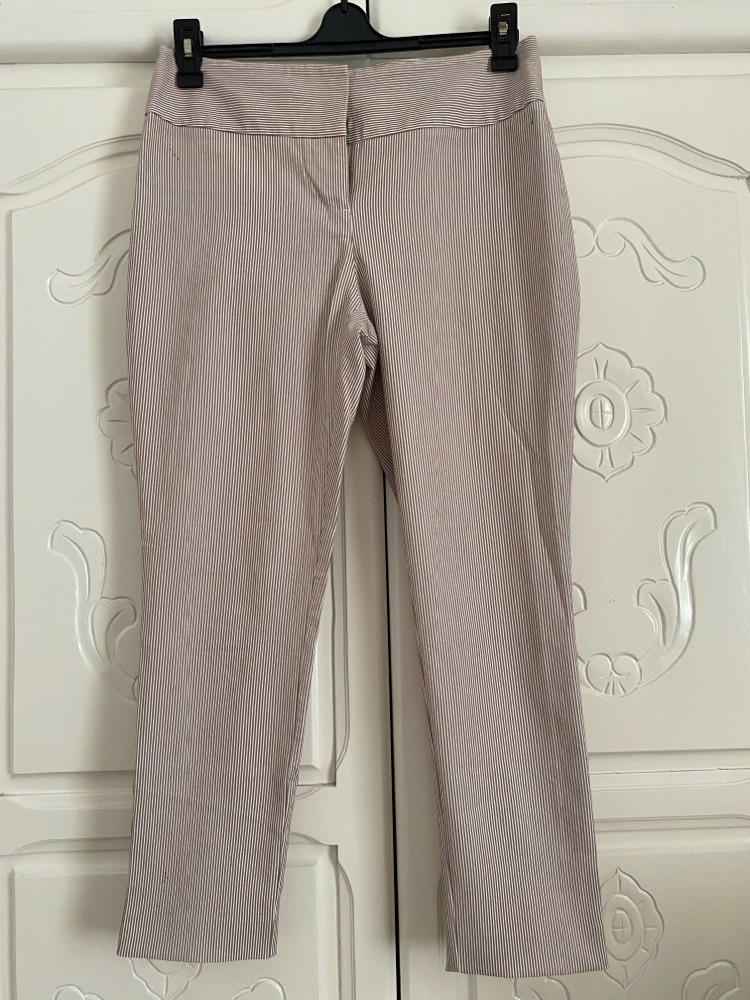 Pantalon beige avec rayures