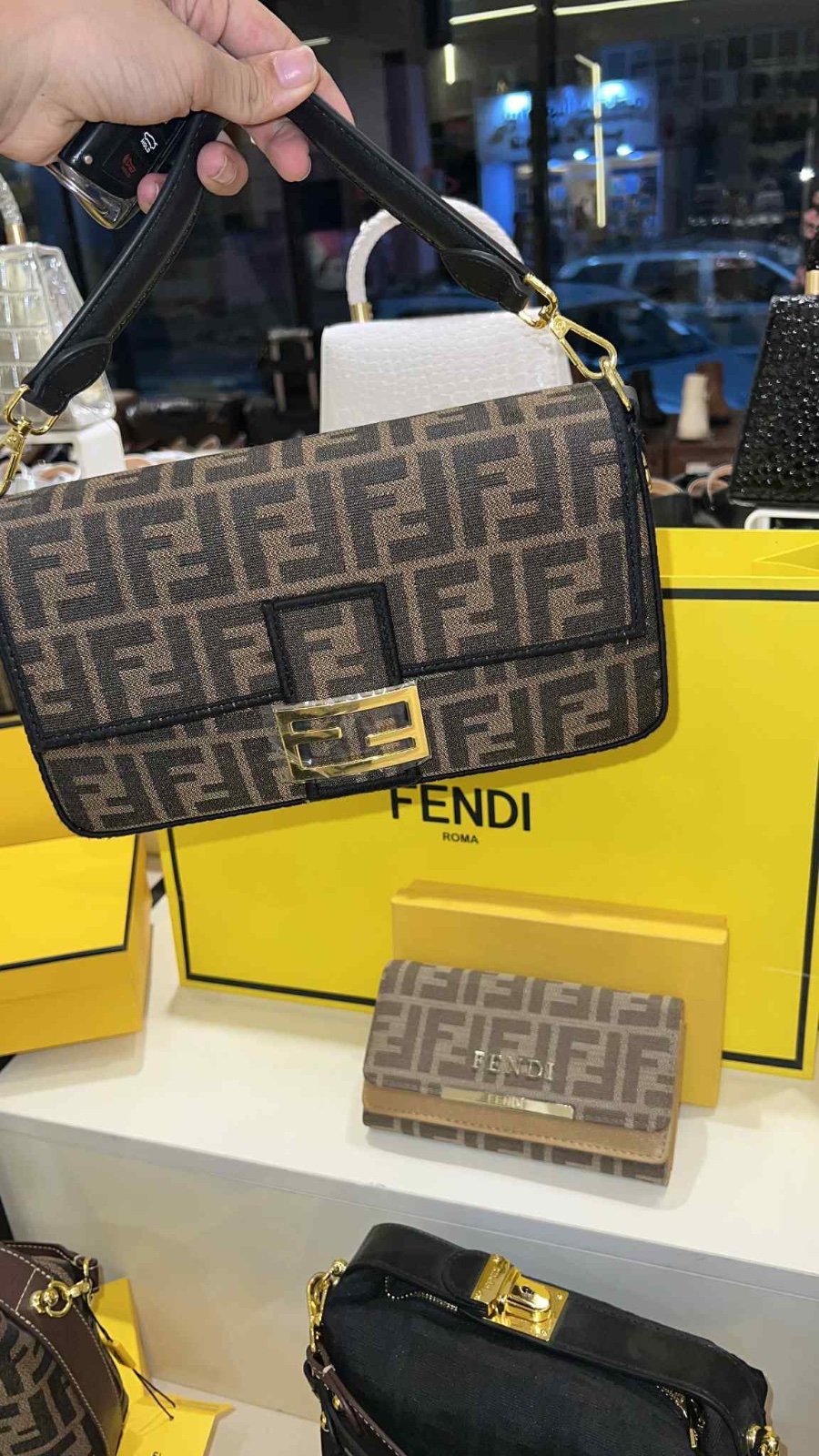 Fendy💛🤎💛🤎