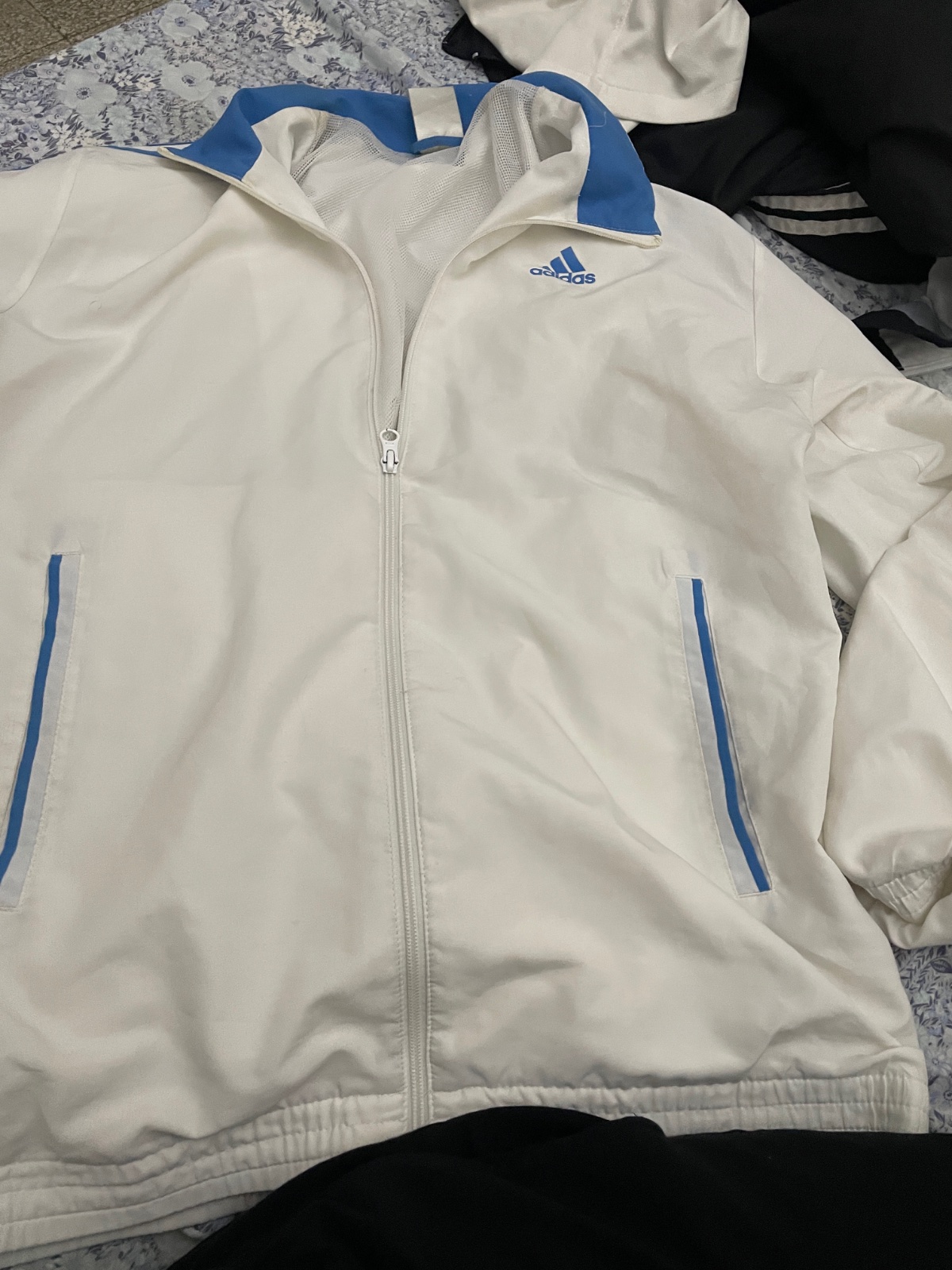 Vetse blanc adidas
