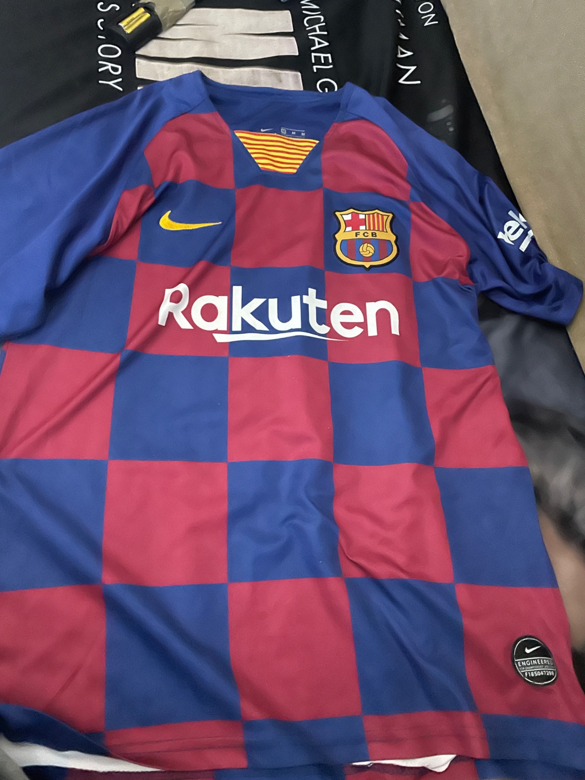 Pull de barcalona porter le nom de messi