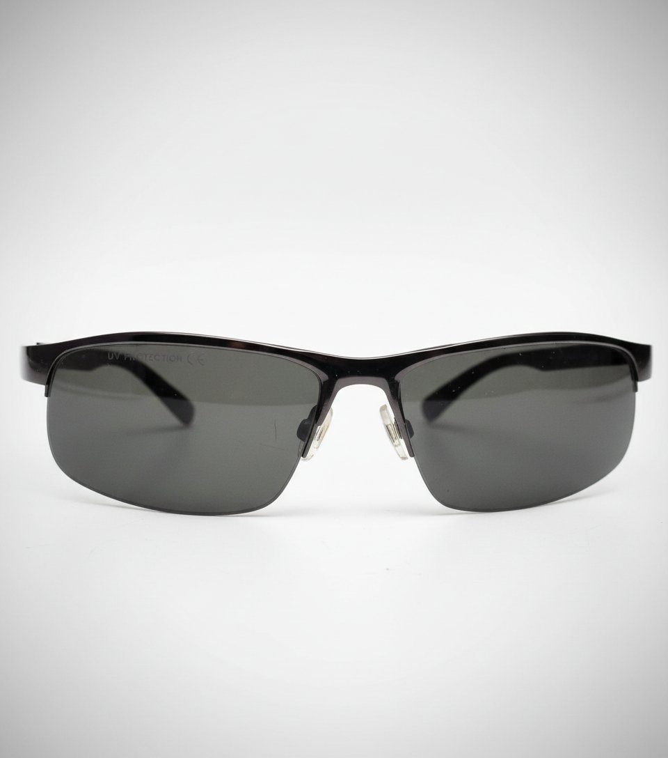 Lunette de soleil style sportif