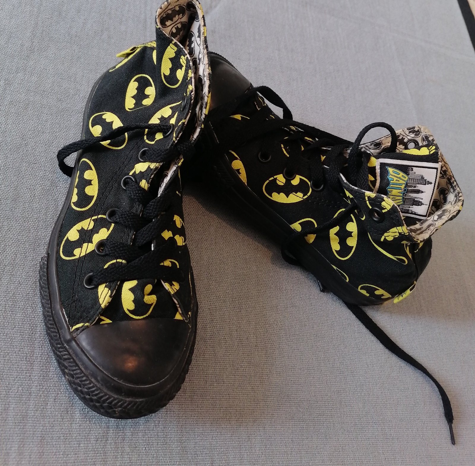 Converse batman 