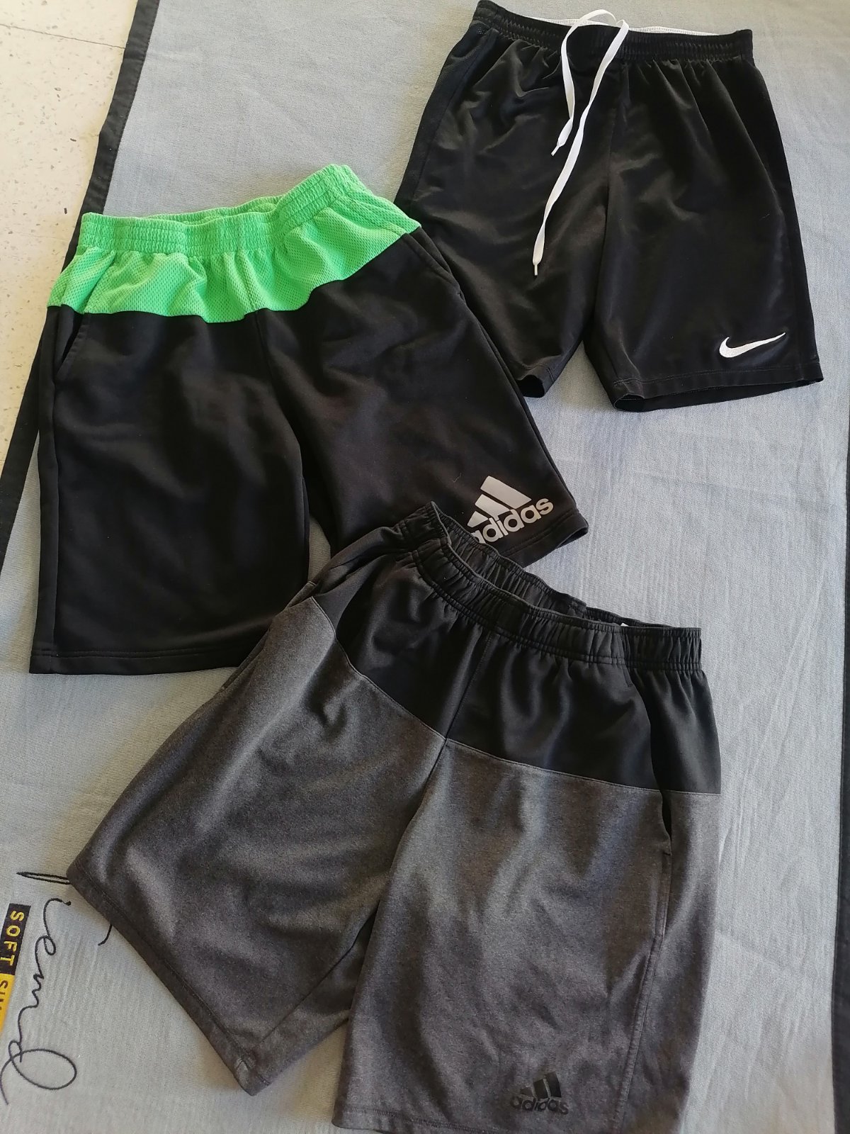 Lot shorts garcon 