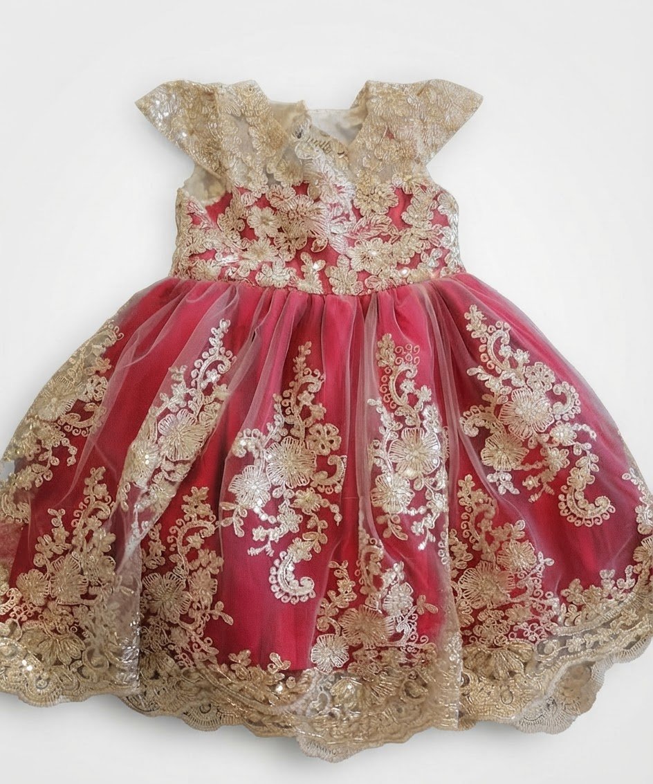 Trew tres belle robe fille 5ans état excll 