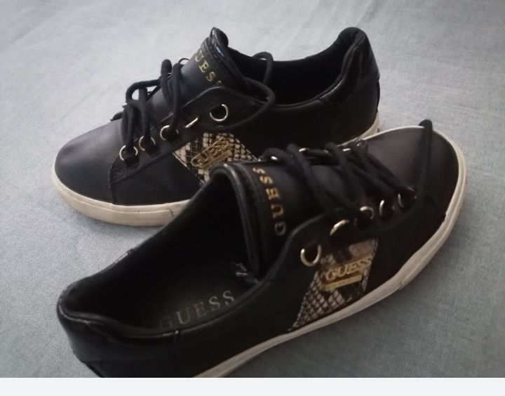 Baskets guess authentique 